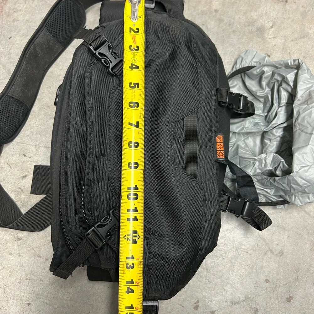 Black Lowepro Men's camera bag